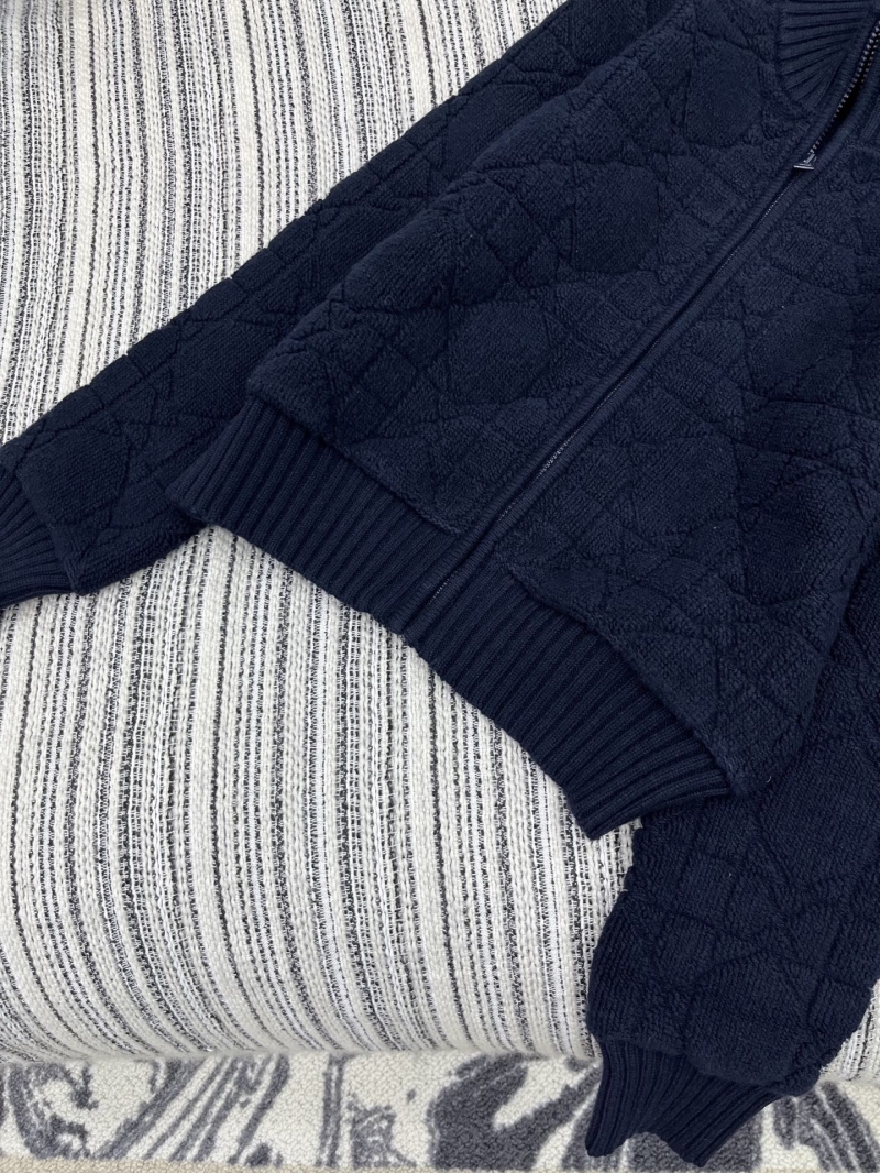 chr1st1an D10r sweaters